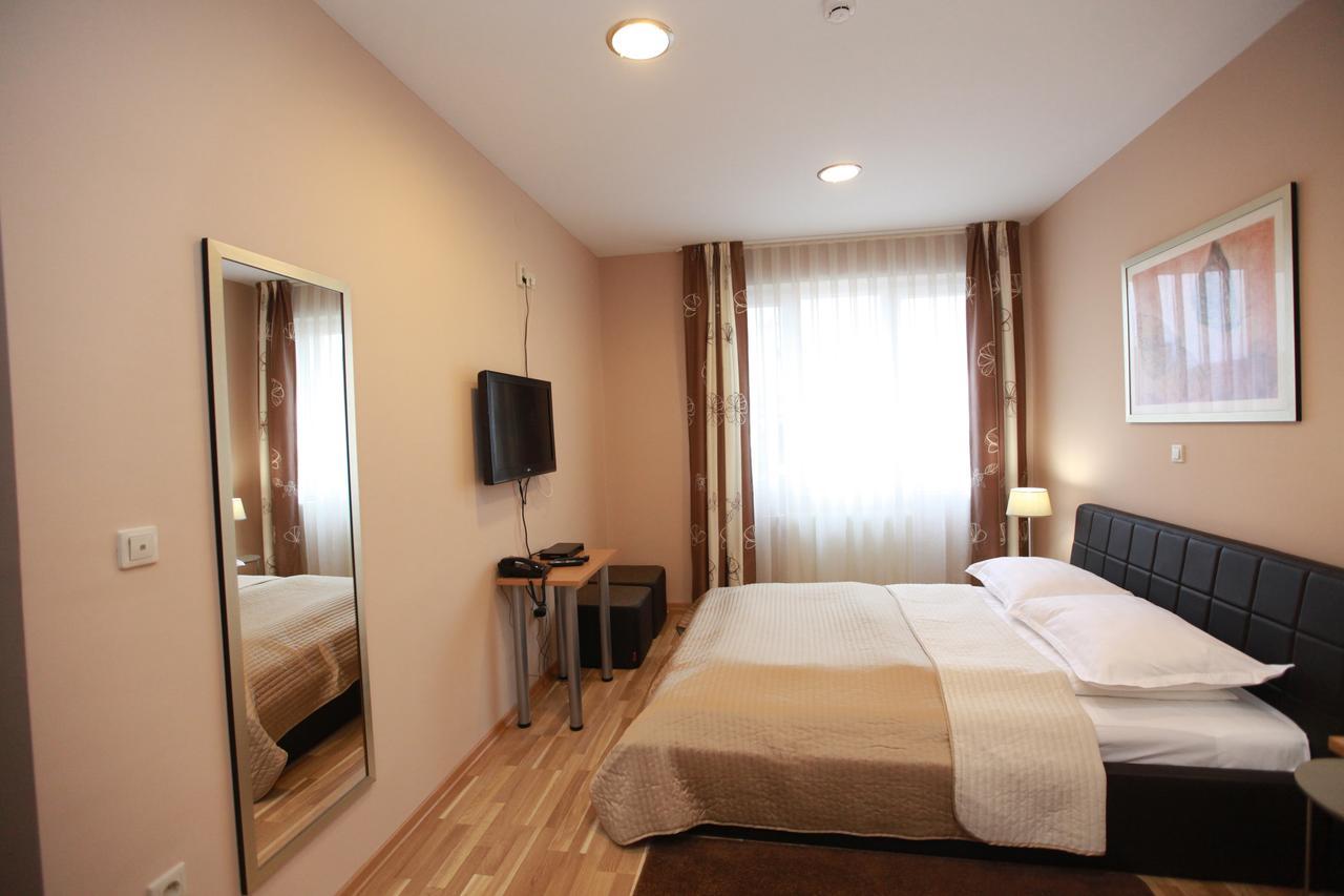 Hotel Petrijevci Bizovac Quarto foto